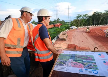 Governo do Pará inspeciona obra de novo viaduto da BR-316
