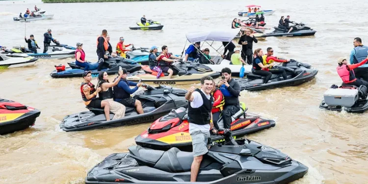 Mais uma edição do Festival Surf na Pororoca atrai atletas e turistas a São Domingos do Capim