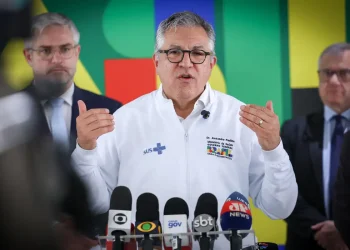 Parceria com setor privado quer reduzir tempo de espera no SUS