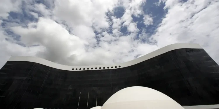 TSE já prepara eleições presidenciais de 2026, diz Cármen Lúcia