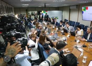 Representantes de jornalistas denunciam precarização da categoria