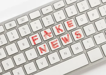 Dia dos jornalistas: como conteúdos profissionais podem vencer fakes