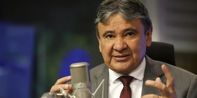 Ao reduzir pobreza, Bolsa Família melhora PIB do país, diz ministro
