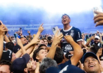 Remo bate o Goiás, conquista o acesso e volta à elite após mais de 30 anos