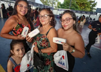 Governo entrega cerca de 45 mil óculos para pessoas em situação de vulnerabilidade no Pará