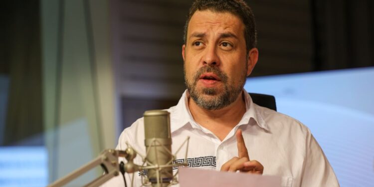 Boulos acredita que fim da escala 6×1 pode ser aprovado neste semestre