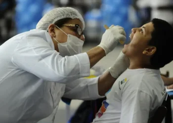 Governo deve entregar mais 400 unidades odontológicas móveis