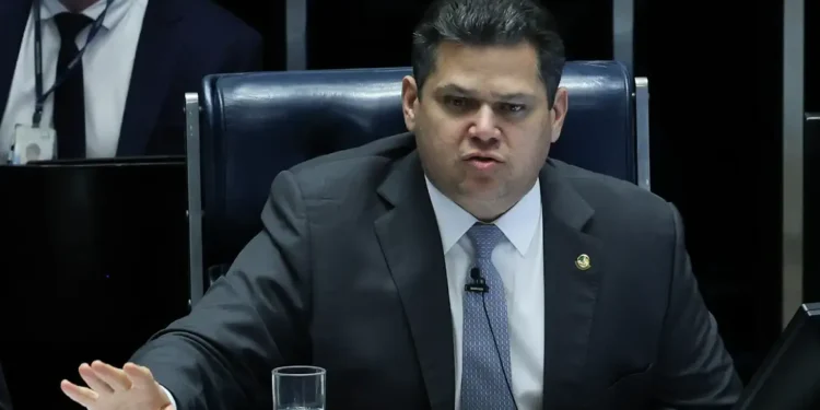 Parlamentares pedem a Alcolumbre nulidade de votação em CPMI do INSS