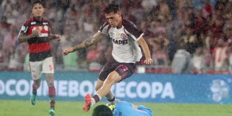 Flamengo luta, mas sucumbe diante do Lanús e perde título da Recopa