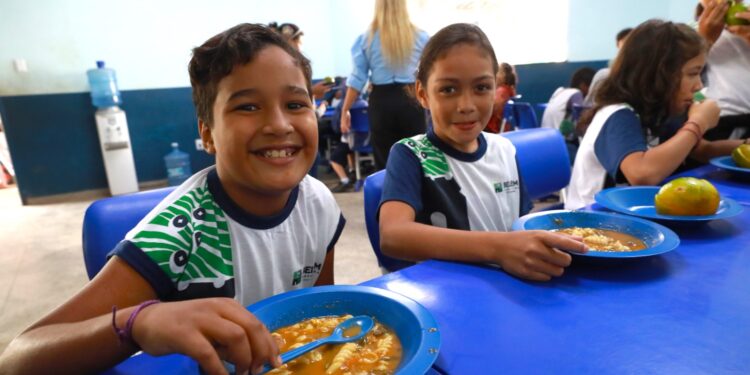 Alimentação saudável chega a todas as escolas do município