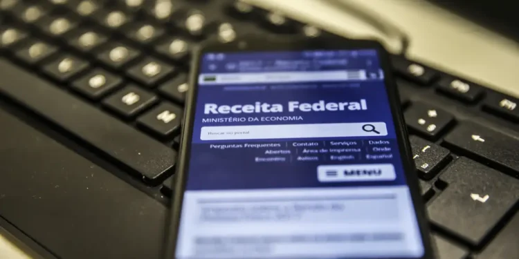 Comprovantes para Imposto de Renda devem ser enviados até esta sexta