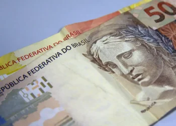 Receita paga lote da malha fina do Imposto de Renda de fevereiro
