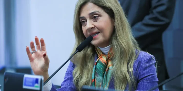 Dino mantém depoimento de Leila Pereira na CPMI do INSS
