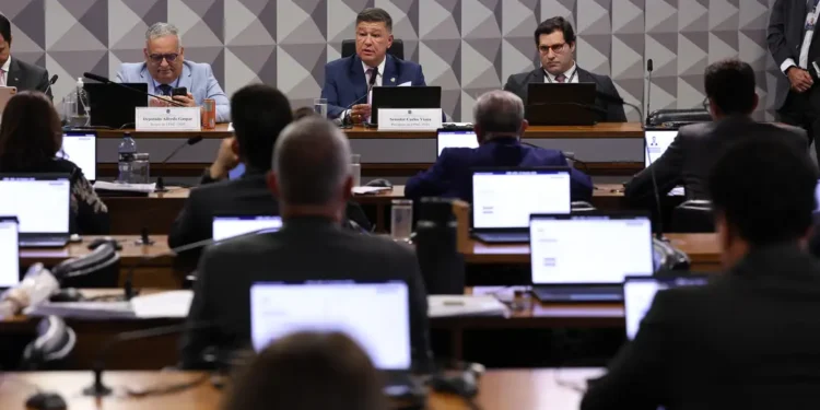 Dados de Vorcaro foram reinseridos no sistema da CPI do INSS, diz PF