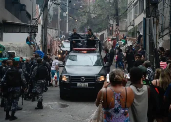 Operações policiais na Maré deixaram 160 mortos em dez anos