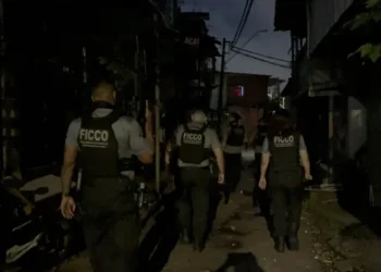 Operação ‘Coalizão pela Paz’ cumpre 104 mandados judiciais contra integrantes de organização criminosa