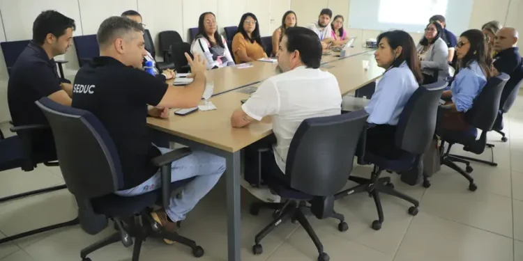 Parceria entre Seduc, Secult e Sebrae fortalece formação de jovens para profissões do futuro