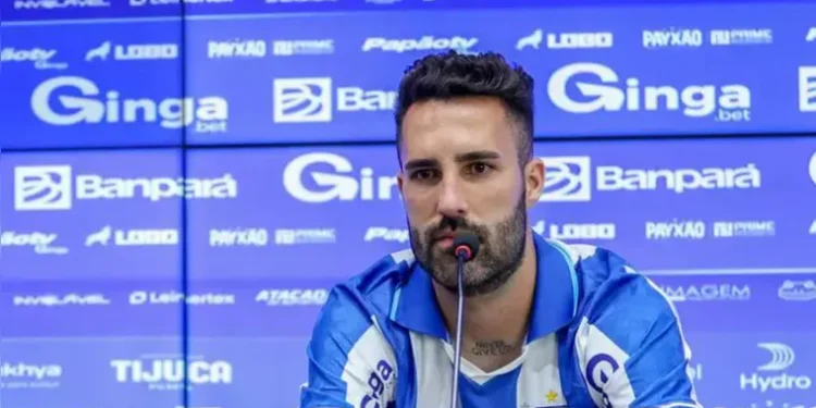 Artilheiro Ítalo mantém pés no chão e reforça confiança do Paysandu