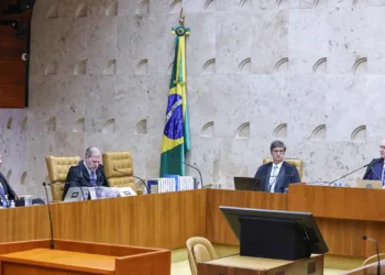 STF retoma julgamento sobre pagamento de penduricalhos