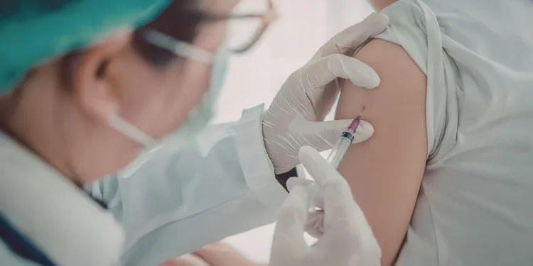 SUS começa a oferecer teste que detecta dengue em 20 minutos