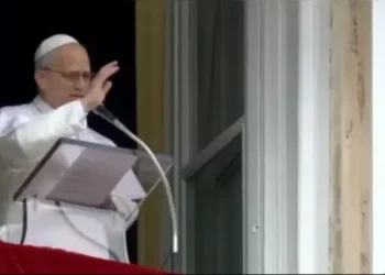 Papa Leão XIV critica uso de Deus para justificar mortes no Irã