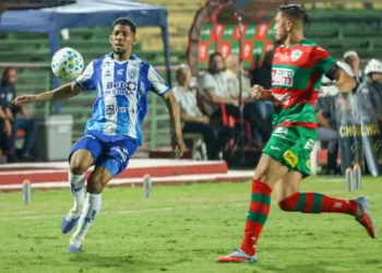 Paysandu vira no fim contra a Portuguesa-SP e se classifica na Copa do Brasil