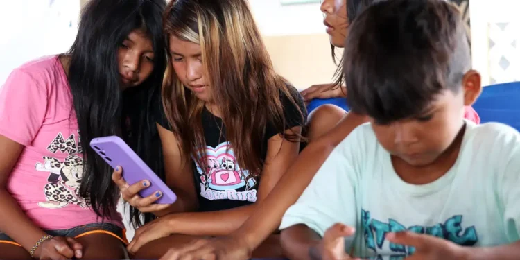 Edital apoiará proteção de crianças e adolescentes na internet
