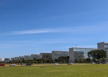 Senado aprova reestruturação de carreiras do serviço público federal