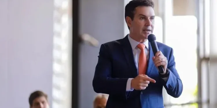 Ministério das Cidades vistoria áreas afetadas por chuvas em Marituba