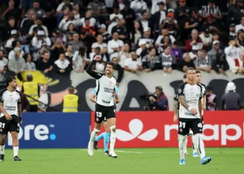 Corinthians derrota Santa Fe e segue 100% na Copa Libertadores