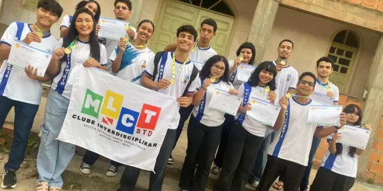Estudantes de Marituba se destacam na Olimpíada do Tesouro Direto com 32 medalhas