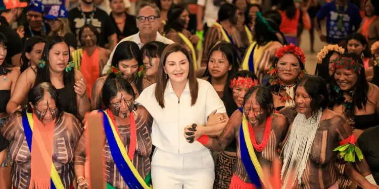 Governadora Hana Ghassan anuncia votação de Política de Educação Escolar Indígena no encerramento da Semana dos Povos Indígenas