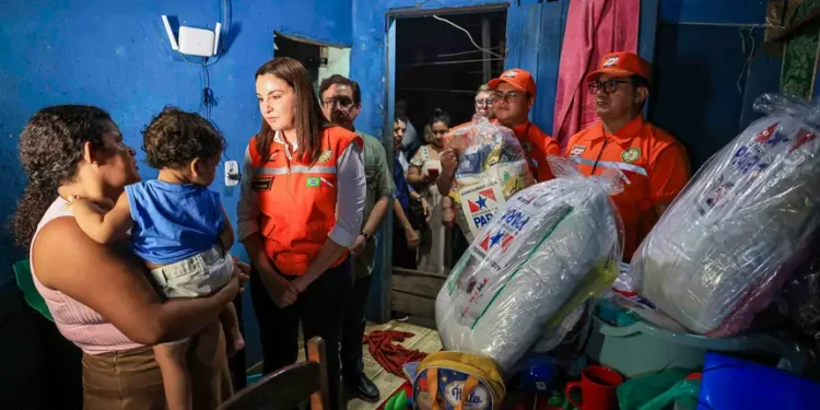 Governadora Hana Ghassan comanda em Ananindeua ação de assistência às famílias afetadas pelas chuvas