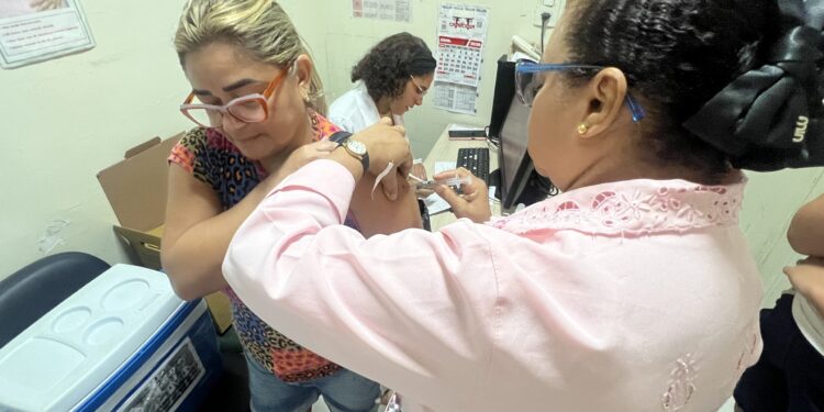 Imunização contra a gripe é aberta para todos em Belém