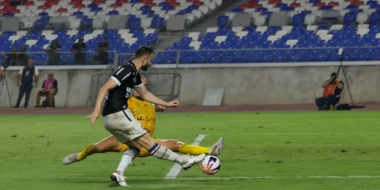 Remo vence o Amazonas e permanece com chances no grupo B da Copa Norte