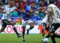Remo surpreende o Bahia e vence por 3 a 1 no jogo de ida em Salvador