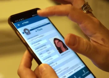 Prazo para tirar e regularizar título de eleitor vai até 6 de maio