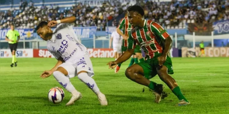 Paysandu ganha de virada e se mantém na disputa da Copa Norte