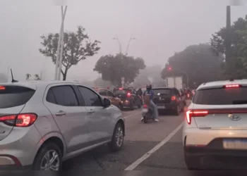 Neblina marca início da semana na Grande Belém; trânsito em tempo real
