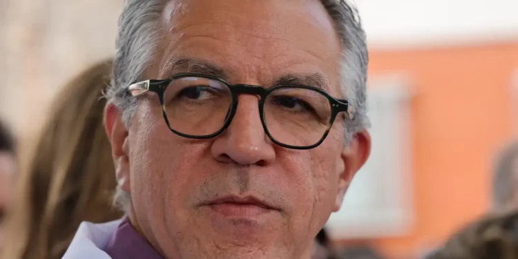 Ministro Padilha defende regulamentação da publicidade das bets
