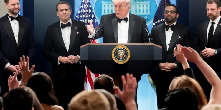 Homem atira durante jantar de Trump com correspondentes em Washington