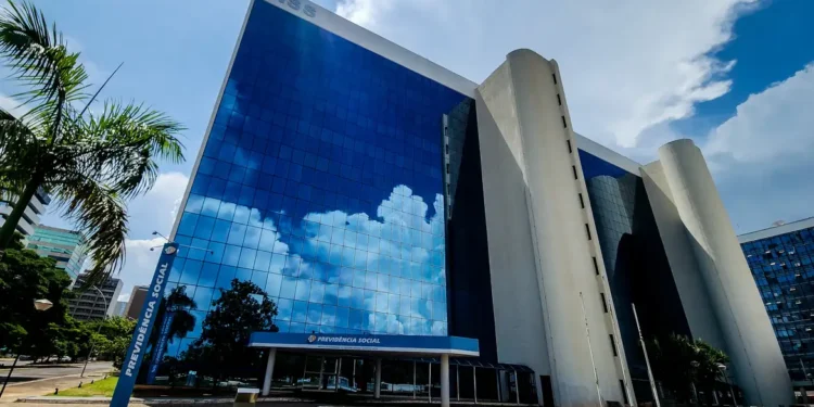 STF rejeita pedido de destaque para revisão de aposentadorias do INSS