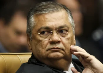 Dino diz que pagamento de novos penduricalhos está proibido