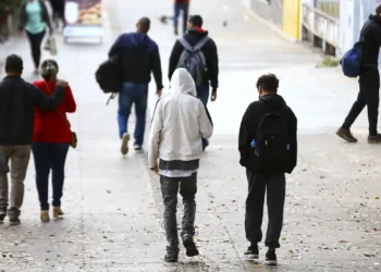 Frente fria provoca chuvas intensas em grande parte do país
