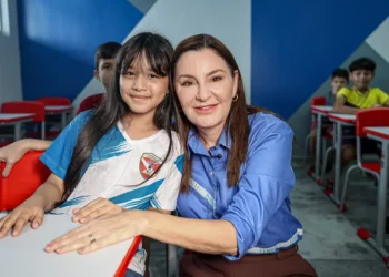 Governadora Hana Ghassan entrega a Ananindeua a 181ª escola reconstruída com tecnologia e inovação no Estado