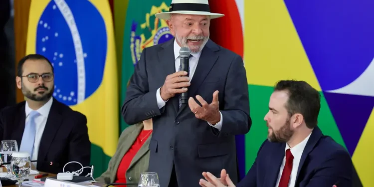 Desenrola Brasil ajudará população a “tirar corda do pescoço”