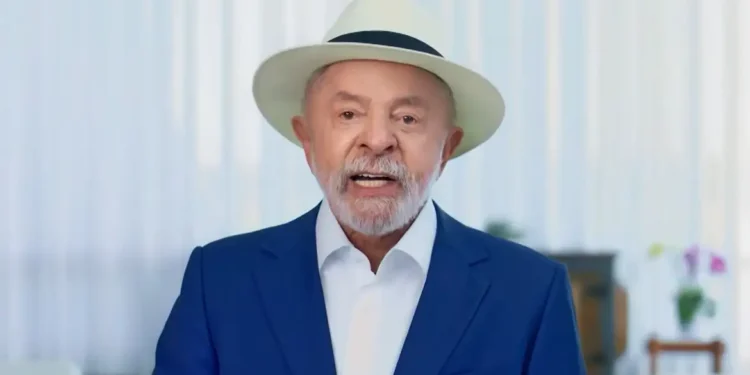 “É um caso de polícia”, diz Lula sobre relação entre Flávio e Vorcaro