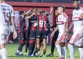 Vitória mostra eficiência e elimina Flamengo da Copa do Brasil
