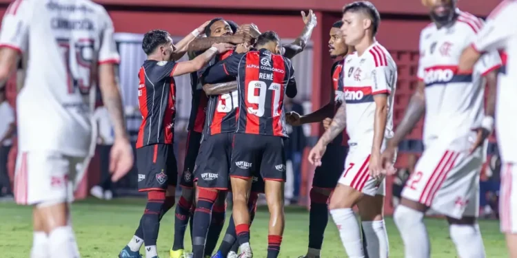 Vitória mostra eficiência e elimina Flamengo da Copa do Brasil