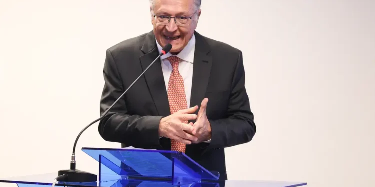 Governo vai defender retomada de obras da Transnordestina junto ao TCU
